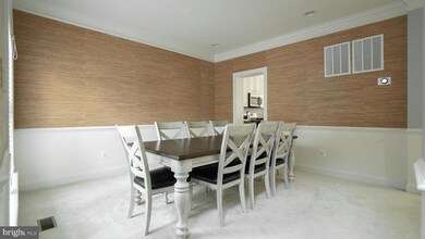 25671 Tremaine Terrace, Chantilly, VA 20152 - photo 3