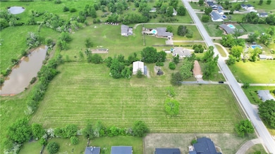 2140 S 21st St, Rogers, AR 72758 - photo 4