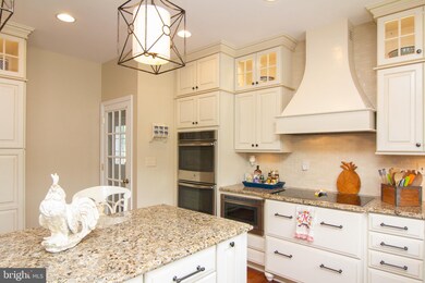 725 Breezy Lake Way, Sykesville, MD 21784 - photo 5