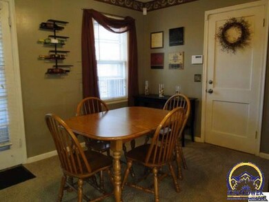 1213 SW Watson Ave, Topeka, KS 66604 - photo 6
