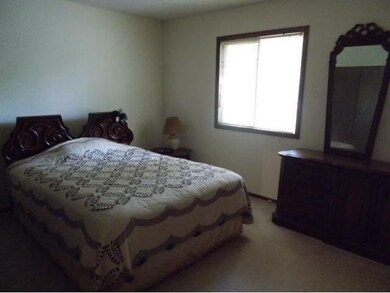 10213 Union Terrace Ln N, Maple Grove, MN 55369 - photo 7