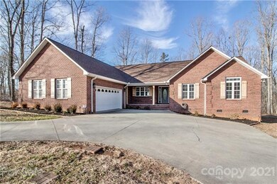 149 Poplar Leaf Ln, Statesville, NC 28625 - photo 2