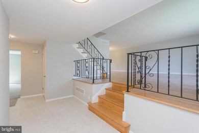 212 Susan Dr, Elkins Park, PA 19027 - photo 2