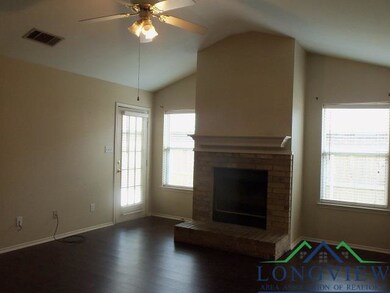 1615 Amanda Ln, Kilgore, TX 75662 - photo 7