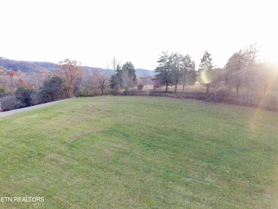 397 Circle Dr, Maynardville, TN 37807 - photo 5