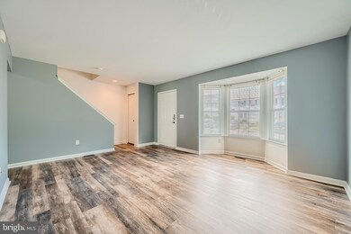 7202 Rutherford Green Cir, Windsor Mill, MD 21244 - photo 4