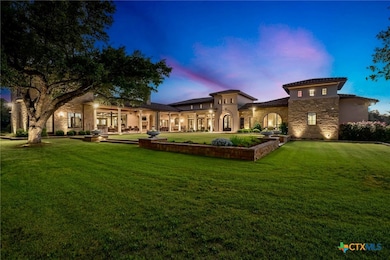 ~6.7 acres of hill country beauty, close to Lake G