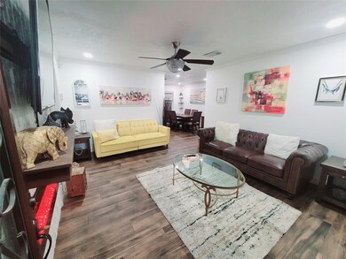 7625 Weyburn St, Houston, TX 77028 - photo 3