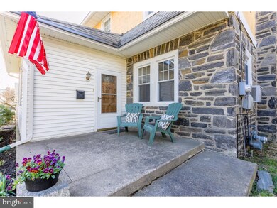 519 E Manoa Rd, Havertown, PA 19083 - photo 2