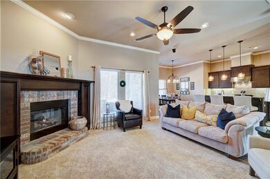 19504 Crest Ridge Dr, Edmond, OK 73012 - photo 5