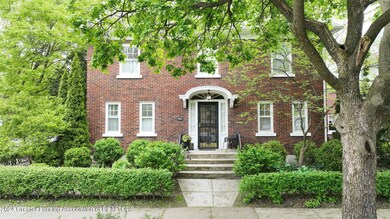 332 N Butler Blvd, Lansing, MI 48915 - photo 4