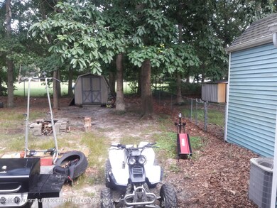 19 S Indian Valley Ct, Little Egg Harbor Township, NJ 08087 - photo 4