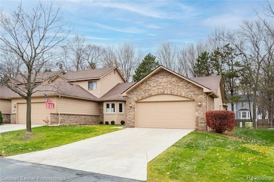 30810 Misty Pines Dr unit 13, Farmington Hills, MI 48336 - photo 6