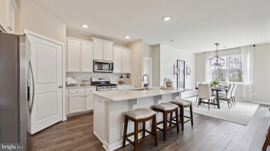 215 Dobbs Ave, Somers Point, NJ 08244 - photo 2