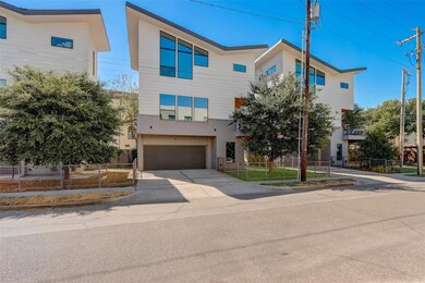 2522 N Henderson Ave unit 2, Dallas, TX 75206 - photo 2