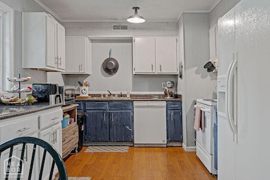 1205 3rd St, Trumann, AR 72472 - photo 6