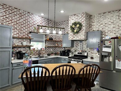 304 W Spruce St, Chilhowee, MO 64733 - photo 2