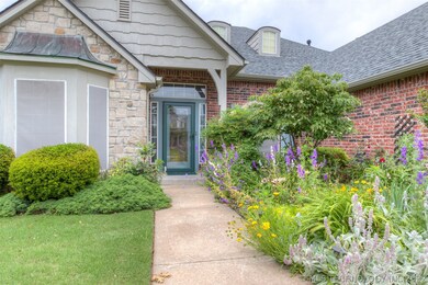 11518 S Mulberry Ct, Jenks, OK 74037 - photo 2