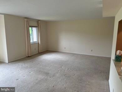 Tennis Park Condominium unit B-17, Wyomissing, PA 19610 - photo 7