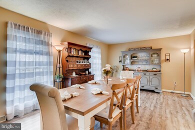 6851 Littlewood Ct, Sykesville, MD 21784 - photo 5