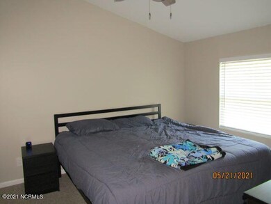 20 Boundaryline Dr NW Unit H bedroom