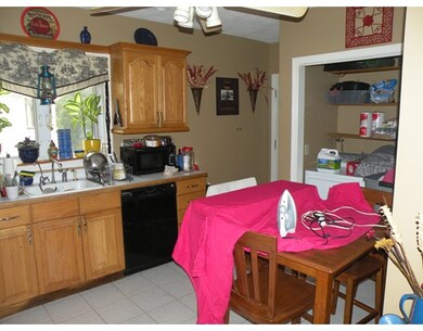 89 Kinsman St, Everett, MA 02149 - photo 7