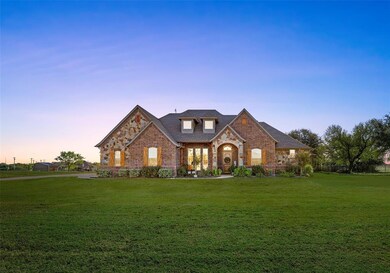 219 Maral Ln, Azle, TX 76020 - photo 2