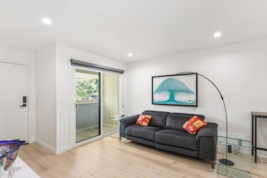 2812 N Auburn Ct unit 201, Palm Springs, CA 92262 - photo 3