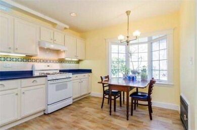 27 Whitman St, Somerville, MA 02144 - photo 3