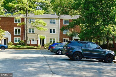 2629 S Walter Reed Dr unit C, Arlington, VA 22206 - photo 6