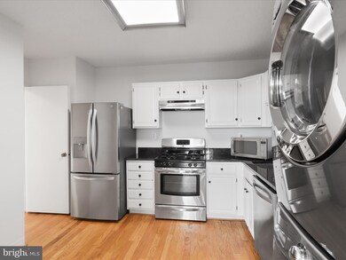 3701 S George Mason Dr unit 1511-N, Falls Church, VA 22041 - photo 4