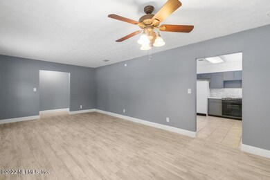 8267 Lone Star Rd, Jacksonville, FL 32211 - photo 4