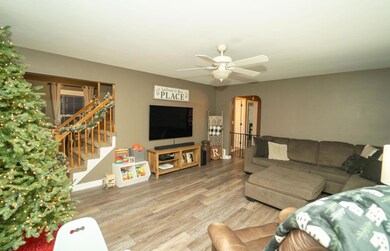312 W Lafever St, Ossian, IN 46777 - photo 4
