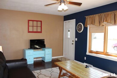 2012 W 35th St, Davenport, IA 52806 - photo 2