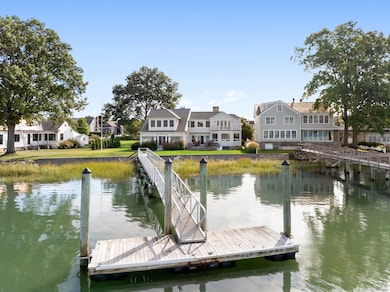 9 Sylvester Ct, Norwalk, CT 06855 - photo 2