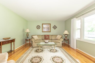 9205 Oakland Dr, Portage, MI 49024 - photo 2