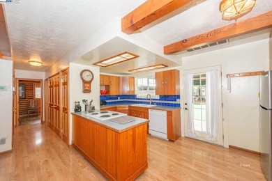 21 Cedar Rd, Trinity Center, CA 96091 - photo 6