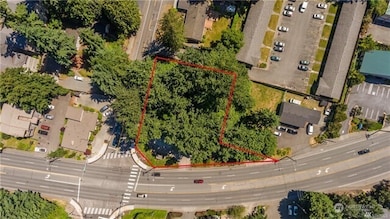 Great access to Hwy 99, i5, Downtown Edmonds and more.