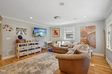 8-web-or-mls-Lincoln St-008