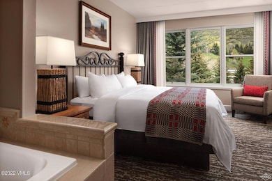Evergreen bedroom