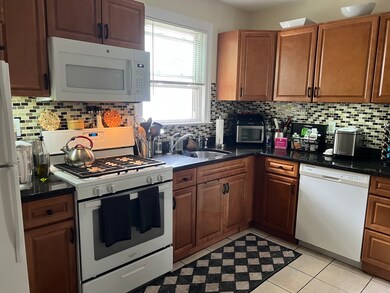 43 Daniels St unit 43, Medford, MA 02155 - photo 2