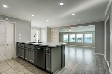 9814 Airways Ln, Galveston, TX 77554 - photo 7