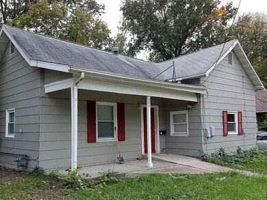 804 Fairview Ave. - side