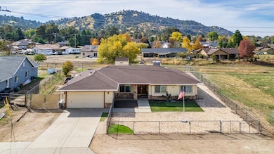 27970 Hialeah Dr, Tehachapi, CA 93561 - photo 2