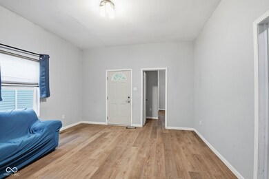 813 Cottage Ave, Columbus, IN 47201 - photo 5