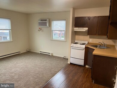 219 W 5th St, Lansdale, PA 19446 - photo 2