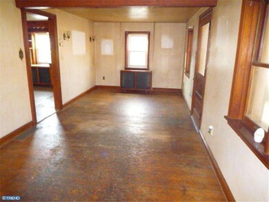 406 Spring Valley Rd, Reading, PA 19605 - photo 3