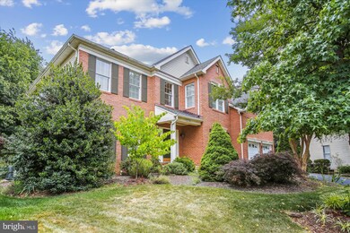 12718 Autumn Crest Dr, Herndon, VA 20171 - photo 2