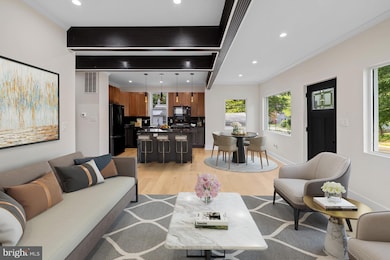 713 Croissant Place SE, Washington, DC 20019 - photo 3