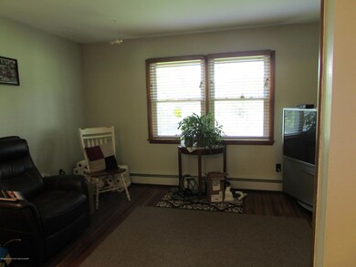 154 Castleton Dr, Toms River, NJ 08757 - photo 5